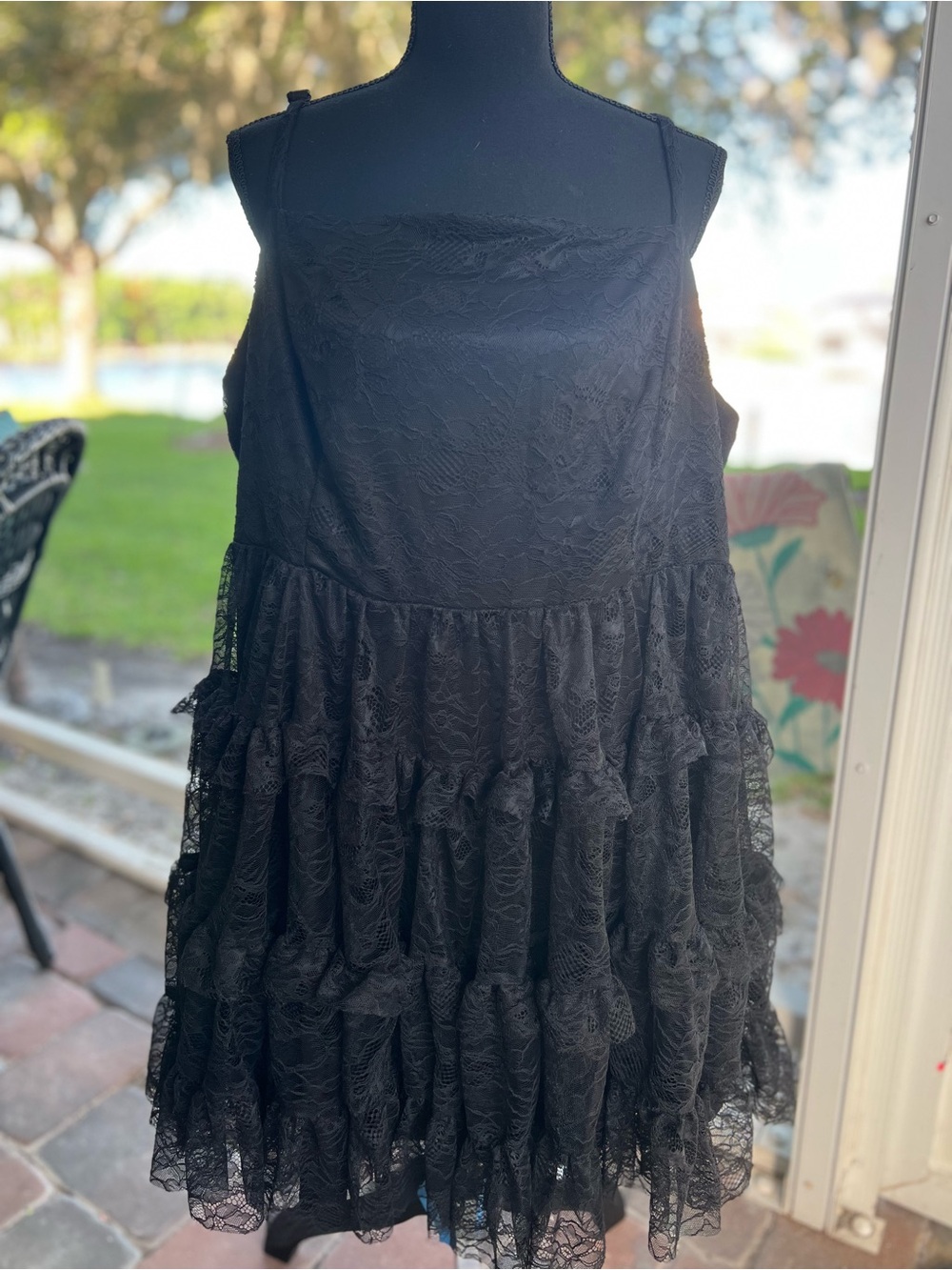 Torrid Black Lace Tiered Ruffle Dress NWT Size 3 (22/24) - Picture 2 of 8